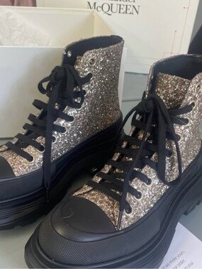 Alexander McQueen Black & Silver Glitter Lace-Up Platform Boots